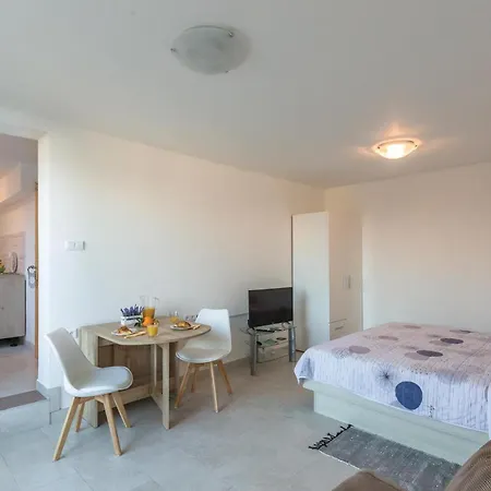 Amazing In With Wifi * Blace